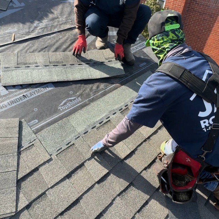 Roofing in Hazel Park, MI