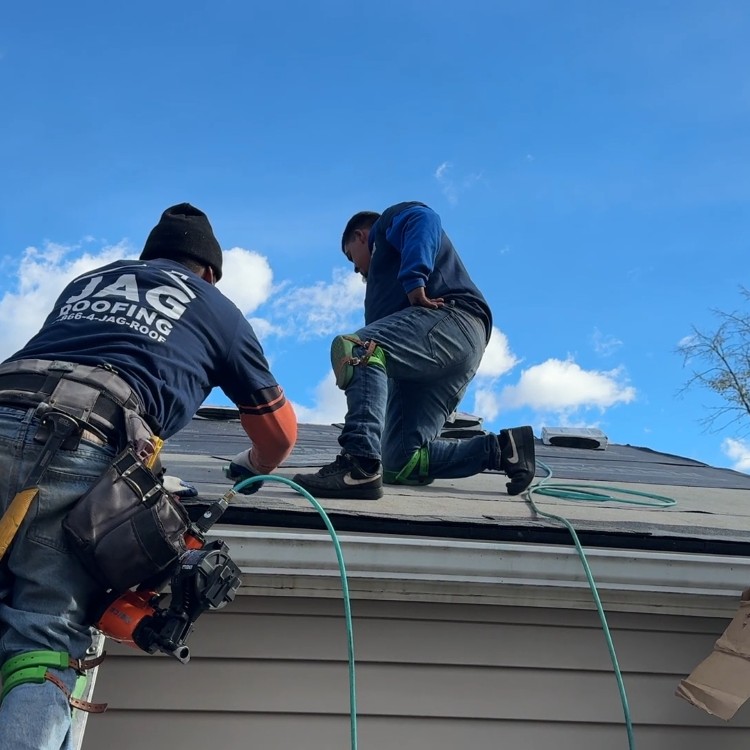 Roofing in Hazel Park, MI