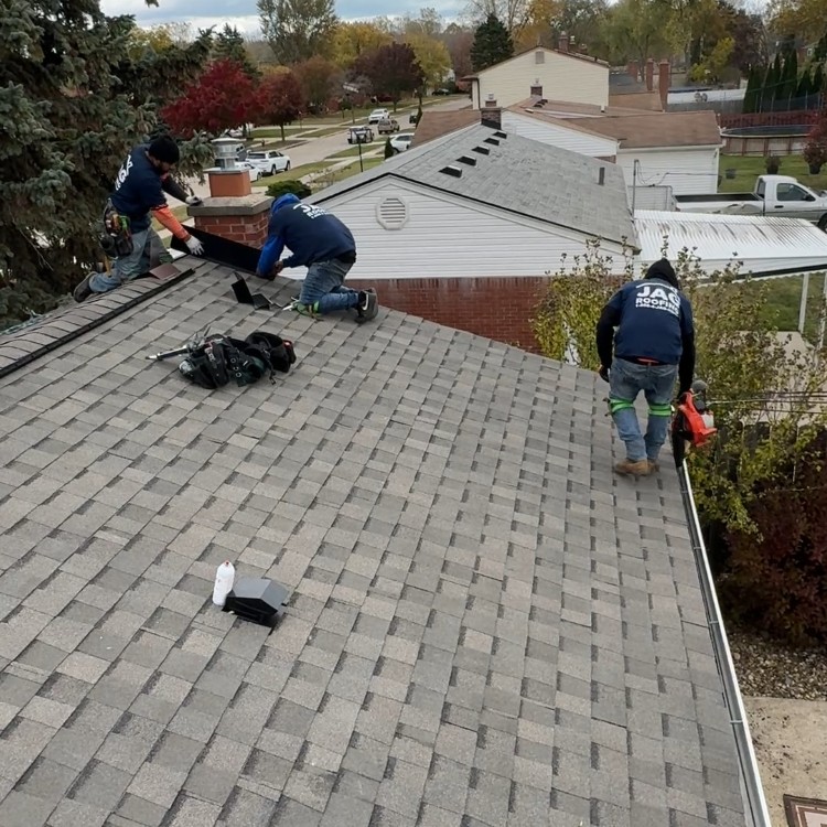 Roofing in Hazel Park, MI