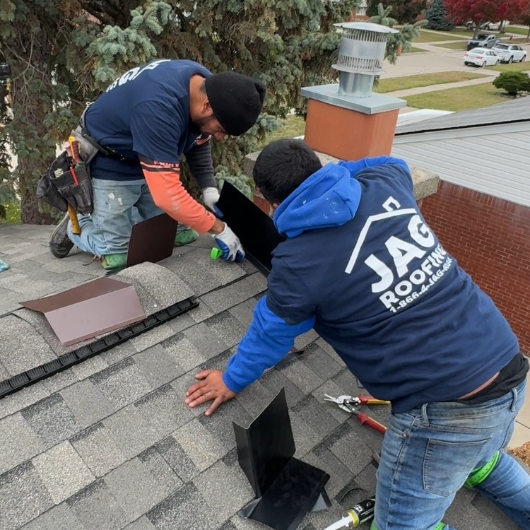 Roofing in Hazel Park, MI