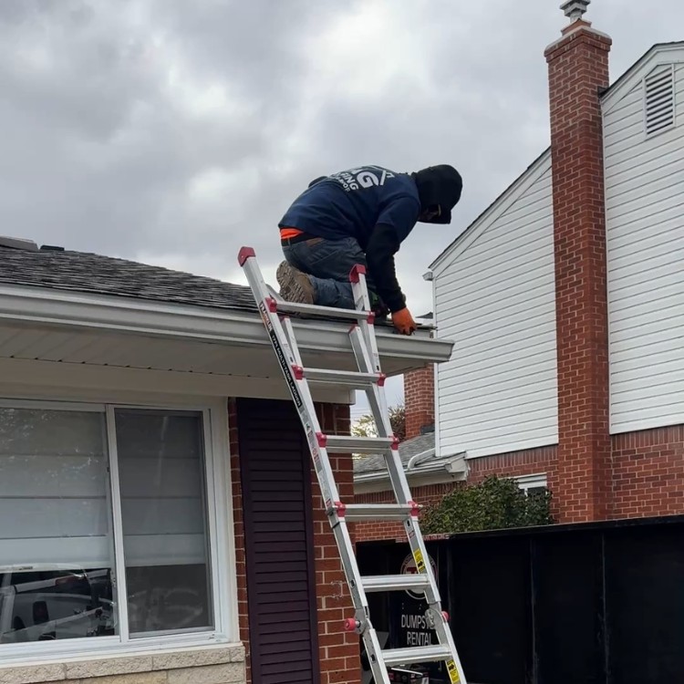 Roofing in Hazel Park, MI
